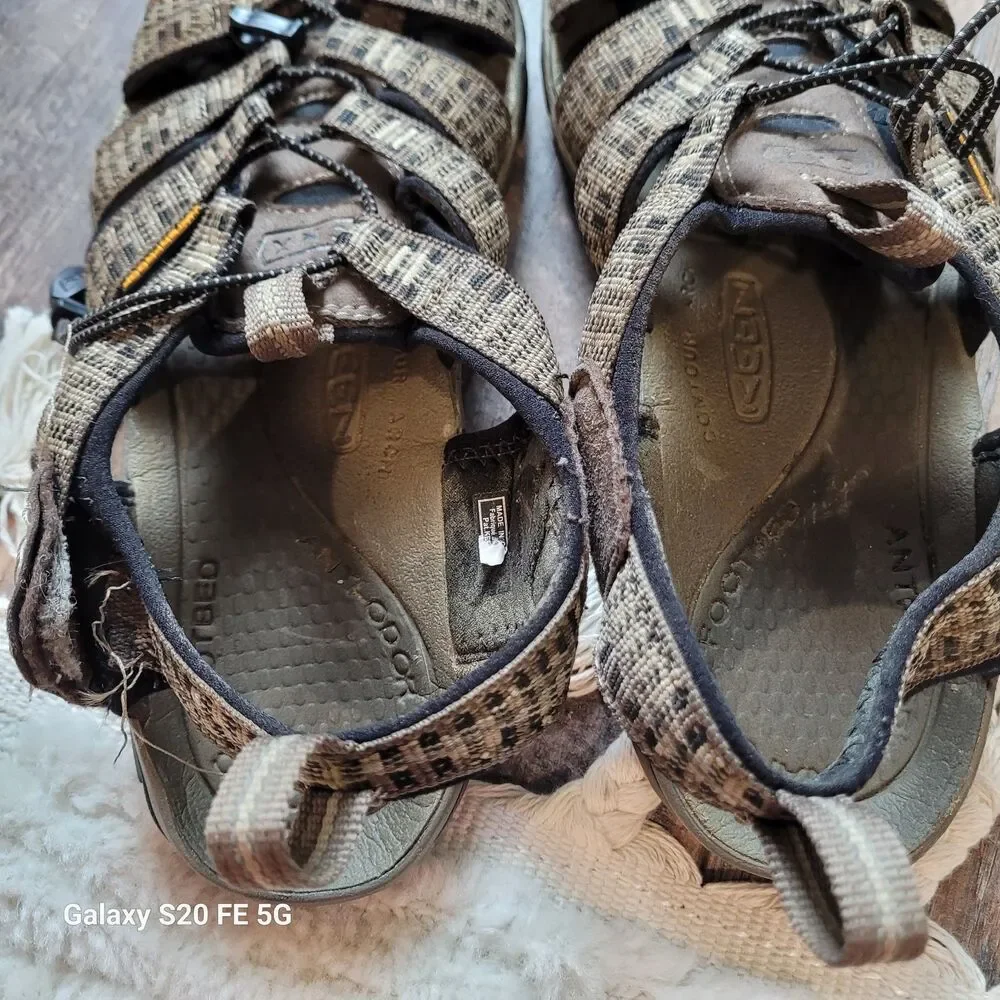 KEEN M7  Womens US 8.5 Hiking Sandals Waterproof Gray Brown Trail Sport READ SB9
